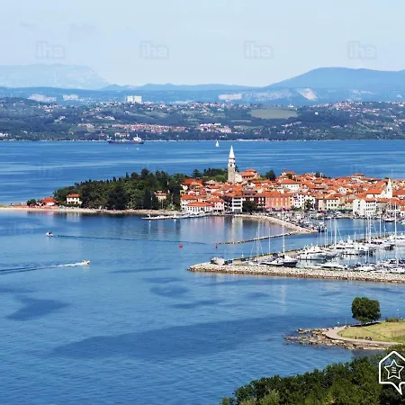 Apartma Lavela Izola Exterior photo